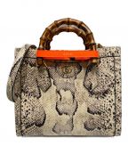 GUCCIグッチ）の古着「ダイアナ ミニ パイソン トートバッグ」｜ベージュ