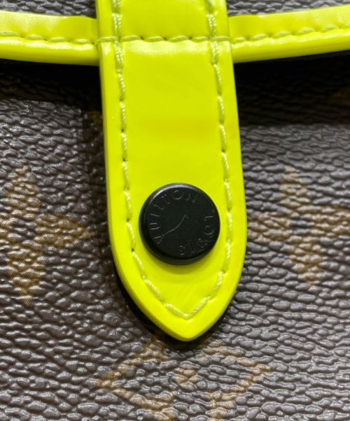 LOUIS VUITTON（ルイ ヴィトン）LOUIS VUITTON (ルイ ヴィトン) クリストファー・ウエアラブル ウォレット ブラウン サイズ:-の古着・服飾アイテム