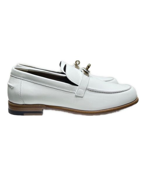 HERMES（エルメス）HERMES (エルメス) モカシン デスタン ローファー ホワイト×ゴールド金具 サイズ:37 未使用品の古着・服飾アイテム