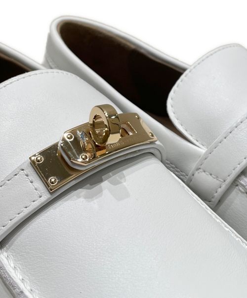 HERMES（エルメス）HERMES (エルメス) モカシン デスタン ローファー ホワイト×ゴールド金具 サイズ:37 未使用品の古着・服飾アイテム