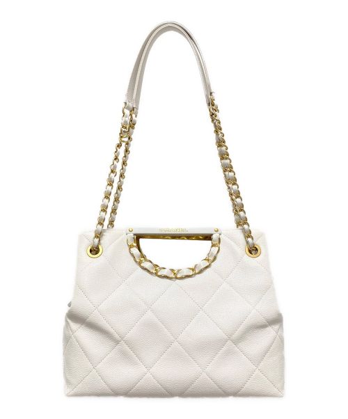 CHANEL（シャネル）CHANEL (シャネル) マトラッセチェーントートバッグ ホワイトの古着・服飾アイテム