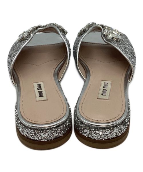 MIU MIU（ミュウミュウ）MIU MIU (ミュウミュウ) グリッターパンプス ライトグレー サイズ:36の古着・服飾アイテム