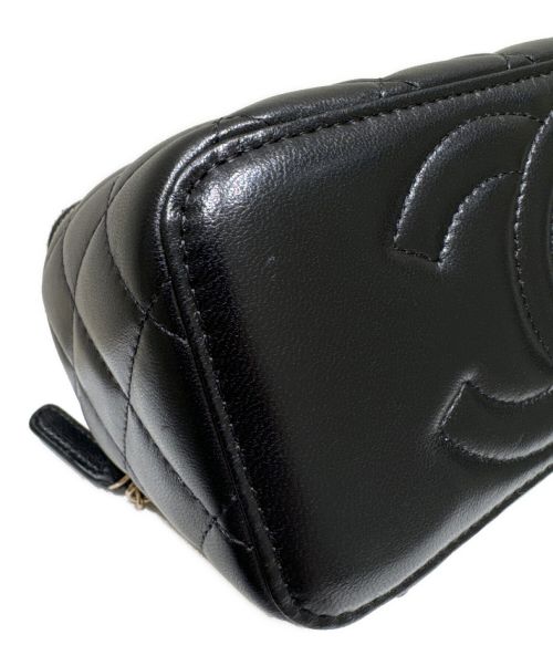 CHANEL（シャネル）CHANEL (シャネル) マトラッセチェーンバニティバッグ ブラック サイズ:17の古着・服飾アイテム