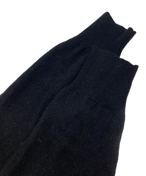 DEUXIEME CLASSE（ドゥーズィエム クラス）DEUXIEME CLASSE (ドゥーズィエム クラス) 金ボタン Vネックカーディガン ブラック サイズ:-の古着・服飾アイテム