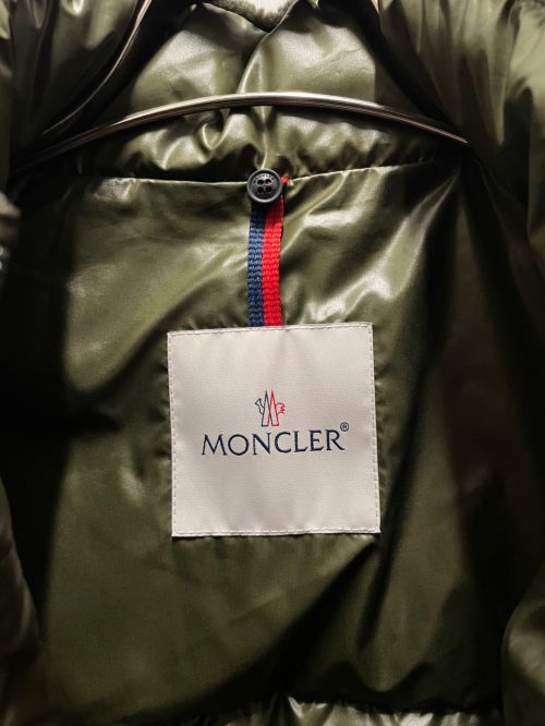 MONCLER（モンクレール）MONCLER (モンクレール) TIMUR ボンバージャケット オリーブ サイズ:4の古着・服飾アイテム