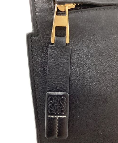 LOEWE（ロエベ）LOEWE (ロエベ) Front design handbag（フロントデザインハンドバッグ） ブラック サイズ:-の古着・服飾アイテム