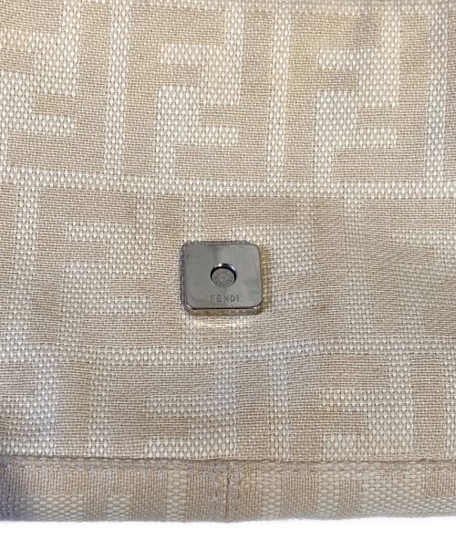 FENDI（フェンディ）FENDI (フェンディ) マンマバケット ショルダーバッグ ベージュの古着・服飾アイテム