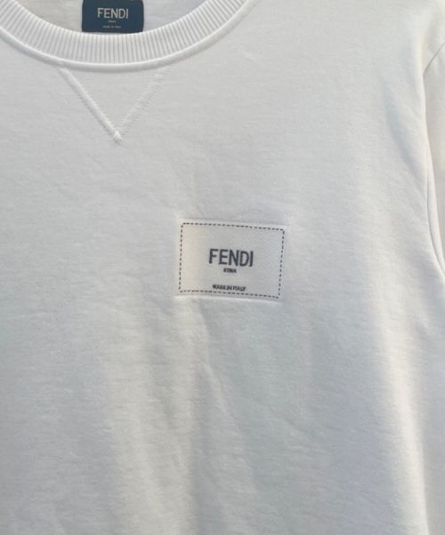FENDI（フェンディ）FENDI (フェンディ) ワンポイントロゴスウェット ホワイト サイズ:Lの古着・服飾アイテム