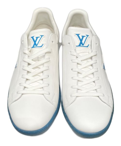 LOUIS VUITTON（ルイ ヴィトン）LOUIS VUITTON (ルイ ヴィトン) ルクセンブルグサモトラケライン スニーカー ホワイト×スカイブルー サイズ:8 1/2 未使用品の古着・服飾アイテム
