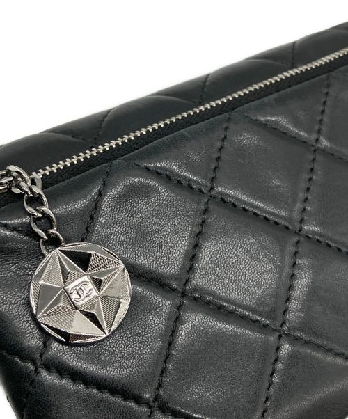 CHANEL（シャネル）CHANEL (シャネル) ミニチェーンショルダーバッグ/ミニポシェット ブラックの古着・服飾アイテム