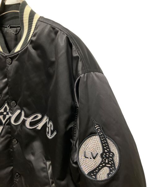 LOUIS VUITTON（ルイ ヴィトン）LOUIS VUITTON (ルイ ヴィトン) エンブロイダードナイロンベースボールブルゾン ブラック サイズ:52の古着・服飾アイテム