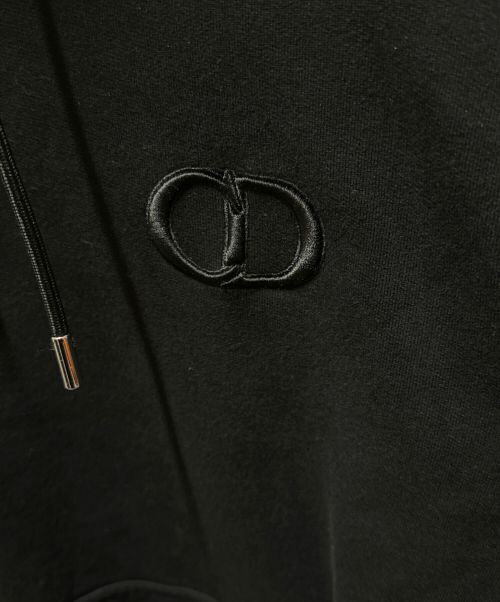 Dior（ディオール）Dior (ディオール) ワンポイントCDロゴパーカー ブラック サイズ:Ｓの古着・服飾アイテム