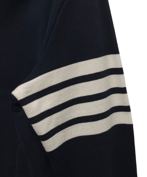 Thom Browne（トムブラウン）Thom Browne (トムブラウン) 4BAR クラシックプルオーバースウェット ネイビー サイズ:4の古着・服飾アイテム