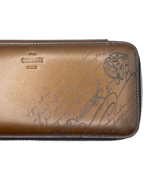 Berluti（ベルルッティ）Berluti (ベルルッティ) スクリットレザー 3本用ウォッチケース ブラウンの古着・服飾アイテム