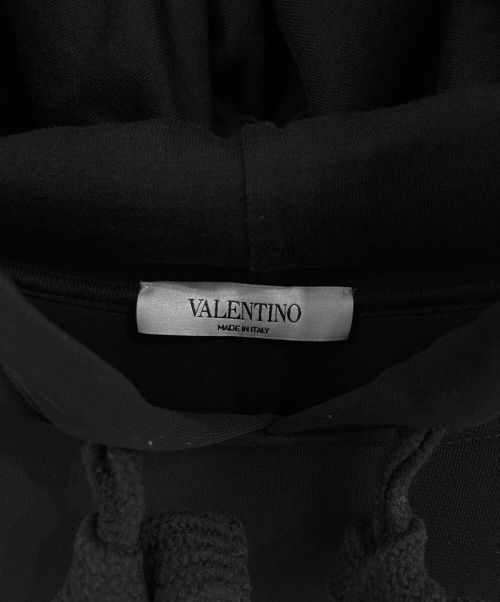 VALENTINO（ヴァレンティノ）VALENTINO (ヴァレンティノ) フロントロゴパッチパーカー ブラック サイズ:Mの古着・服飾アイテム
