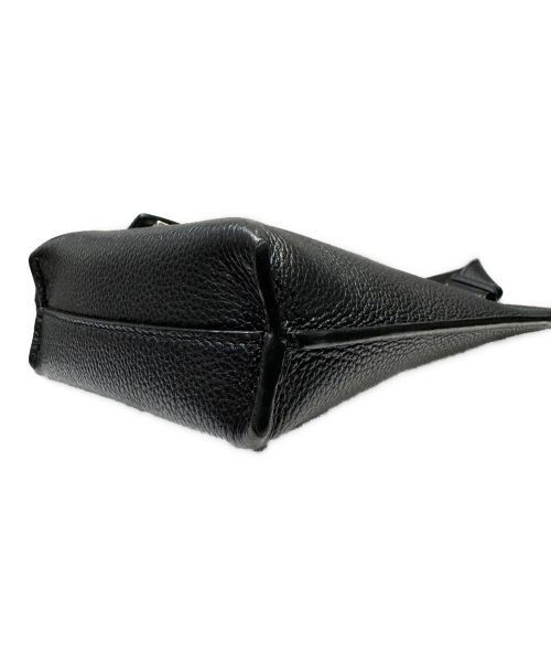 LOEWE（ロエベ）LOEWE (ロエベ) バーティカルTポケットショルダーバッグ ブラック サイズ:‐の古着・服飾アイテム