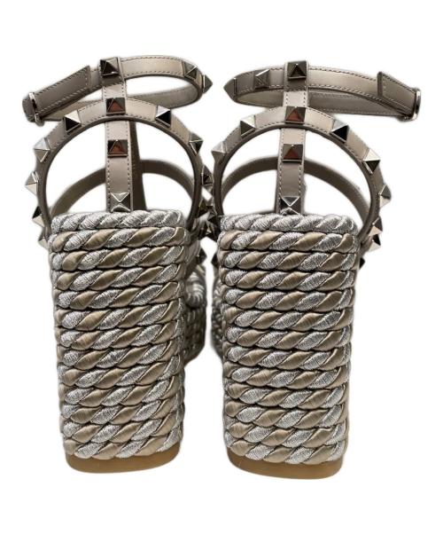 VALENTINO（ヴァレンティノ）VALENTINO (ヴァレンティノ) ロックスタッズサンダル シルバー サイズ:35の古着・服飾アイテム