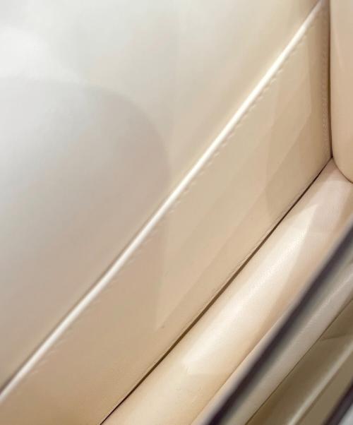 HERMES（エルメス）HERMES (エルメス) コンスタンスⅢ ミニ /オーストリッチ/ナタ/シルバー金具/W刻印：2024年製/未使用品 ナタ サイズ:ミニ/miniの古着・服飾アイテム