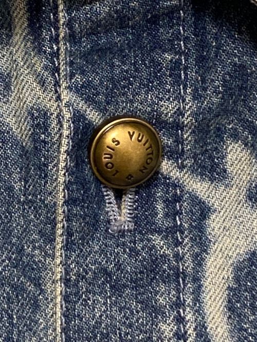 LOUIS VUITTON（ルイ ヴィトン）LOUIS VUITTON (ルイ ヴィトン) モノグラムプリントショートスリーブデニムシャツ ブルー サイズ:XLの古着・服飾アイテム