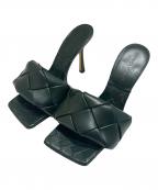 BOTTEGA VENETAボッテガベネタ）の古着「イントレチャートサンダル」｜グリーン