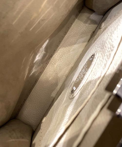 FENDI（フェンディ）FENDI (フェンディ) ピーカブー セレリア アイシーユーミディアム ベージュ サイズ:ミディアムの古着・服飾アイテム