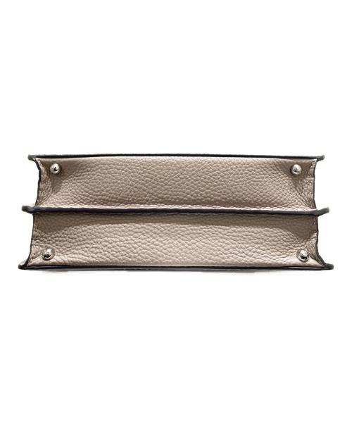 FENDI（フェンディ）FENDI (フェンディ) ピーカブー セレリア アイシーユーミディアム ベージュ サイズ:ミディアムの古着・服飾アイテム