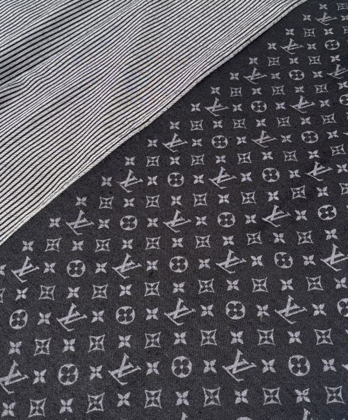 LOUIS VUITTON（ルイ ヴィトン）LOUIS VUITTON (ルイ ヴィトン) エトール・モノグラムラインズ マフラー ブラックの古着・服飾アイテム