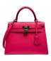 HERMES（エルメス）の古着「ケリー25 外縫い/シルバー金具/ヴォーエプソン/ショッキングピンク/Z刻印」｜ショッキングピンク系