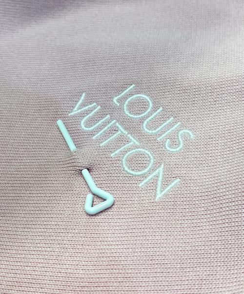 LOUIS VUITTON（ルイ ヴィトン）LOUIS VUITTON (ルイ ヴィトン) シグネチャー ショートスリーブ ニットカットソー ピンク サイズ:Lの古着・服飾アイテム