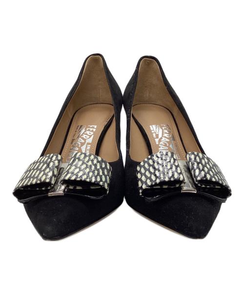 Salvatore Ferragamo（サルヴァトーレ フェラガモ）Salvatore Ferragamo (サルヴァトーレ フェラガモ)  MIMI’70 スウェードヒールパンプス ブラック サイズ:6 1/2の古着・服飾アイテム