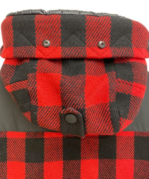 MONCLER GRENOBLE（モンクレール グルノーブル）MONCLER GRENOBLE (モンクレール グルノーブル) MONTROND/Switchable down jacket（切り換えダウンジャケット） レッド×カーキ サイズ:3の古着・服飾アイテム