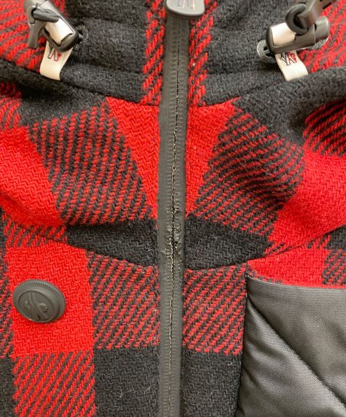 MONCLER GRENOBLE（モンクレール グルノーブル）MONCLER GRENOBLE (モンクレール グルノーブル) MONTROND/Switchable down jacket（切り換えダウンジャケット） レッド×カーキ サイズ:3の古着・服飾アイテム