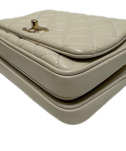 CHANEL（シャネル）CHANEL (シャネル) マトラッセ チェーンショルダーバッグ ホワイトの古着・服飾アイテム