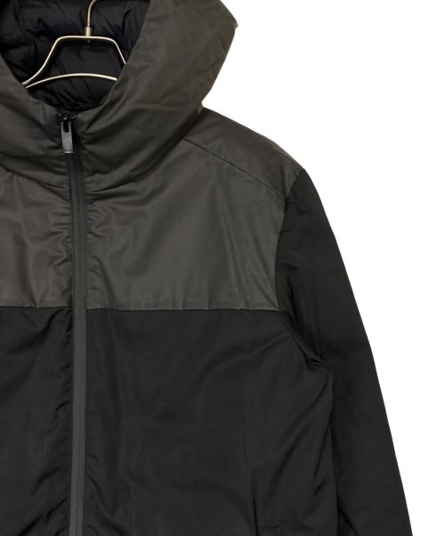 FENDI（フェンディ）FENDI (フェンディ) ズッカ柄 ダウンジャケット ブラック サイズ:48の古着・服飾アイテム