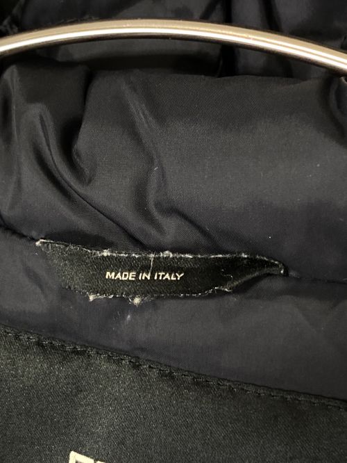 FENDI（フェンディ）FENDI (フェンディ) ズッカ柄 ダウンジャケット ブラック サイズ:48の古着・服飾アイテム