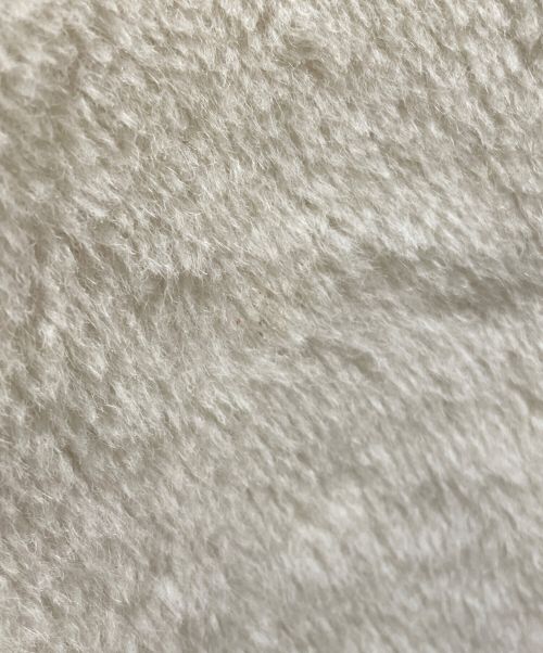MaxMara（マックスマーラ）MaxMara (マックスマーラ) テディベア/ポンチョ アイボリー サイズ:‐の古着・服飾アイテム