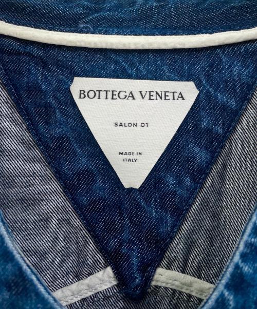 BOTTEGA VENETA（ボッテガベネタ）BOTTEGA VENETA (ボッテガベネタ) クロップド デニム シャツ ネイビー サイズ:40の古着・服飾アイテム