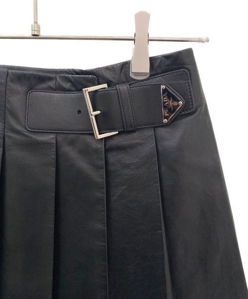 PRADA（プラダ）PRADA (プラダ) レザー プリーツスカート ブラック サイズ:38の古着・服飾アイテム