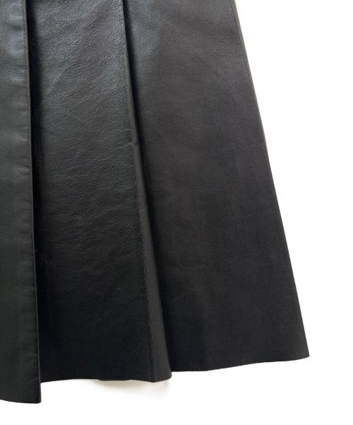 PRADA（プラダ）PRADA (プラダ) レザー プリーツスカート ブラック サイズ:38の古着・服飾アイテム