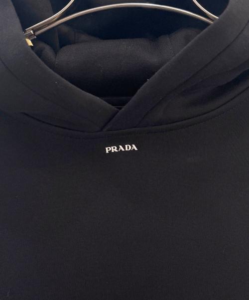PRADA（プラダ）PRADA (プラダ) ロゴプリントコットンフーディ― ブラック サイズ:Mの古着・服飾アイテム