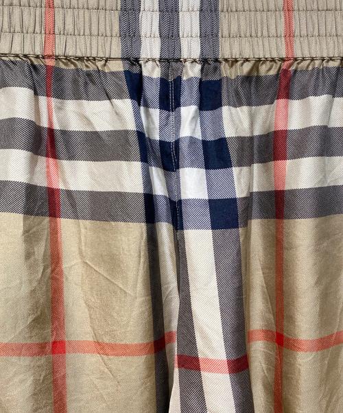 BURBERRY（バーバリー）BURBERRY (バーバリー) シルクショートパンツ ブラウン サイズ:34の古着・服飾アイテム