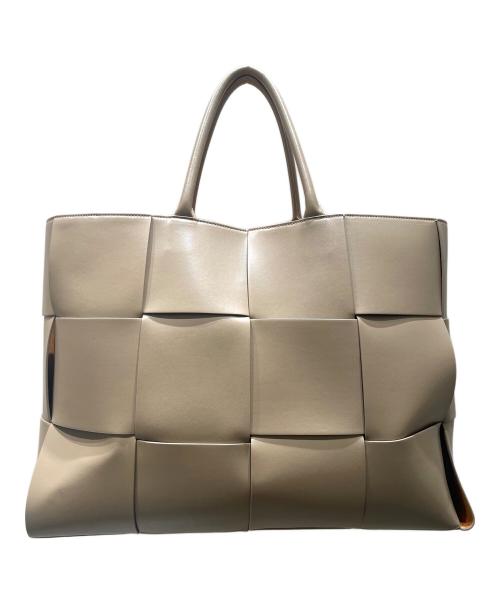 BOTTEGA VENETA（ボッテガベネタ）BOTTEGA VENETA (ボッテガベネタ) マキシイントレチャートバッグ ベージュ サイズ:‐の古着・服飾アイテム