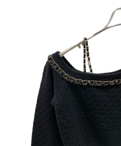 CHANEL（シャネル）CHANEL (シャネル) チェーンショルダーニット ブラック×ゴールド サイズ:38の古着・服飾アイテム