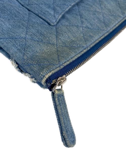 CHANEL（シャネル）CHANEL (シャネル) マトラッセ デニムクラッチバッグ スカイブルー サイズ:-の古着・服飾アイテム