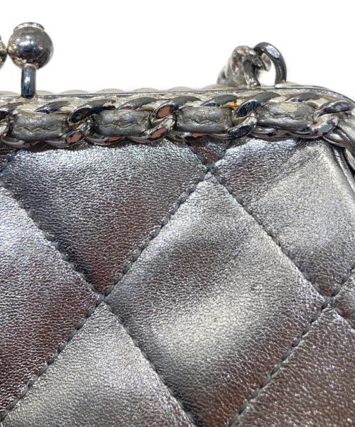 CHANEL（シャネル）CHANEL (シャネル) マトラッセ がま口チェーンショルダーバッグ シルバーの古着・服飾アイテム