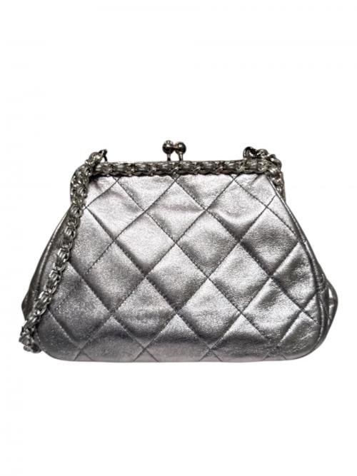 CHANEL（シャネル）CHANEL (シャネル) マトラッセ がま口チェーンショルダーバッグ シルバーの古着・服飾アイテム