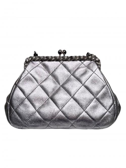 CHANEL（シャネル）CHANEL (シャネル) マトラッセ がま口チェーンショルダーバッグ シルバーの古着・服飾アイテム