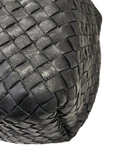 BOTTEGA VENETA（ボッテガベネタ）BOTTEGA VENETA (ボッテガベネタ) イントレチャートワンショルダーバッグ ブラックの古着・服飾アイテム