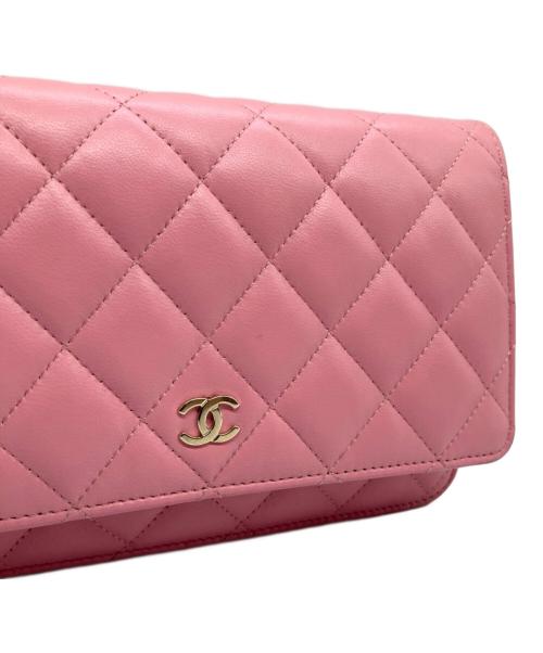 CHANEL（シャネル）CHANEL (シャネル) マトラッセ/シチェーンウォレット ピンクの古着・服飾アイテム