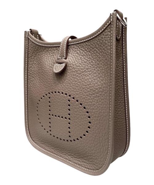 HERMES（エルメス）HERMES (エルメス) エブリン TPM/シルバー金具/トリヨンクレマンス/エトゥープ/W刻印 エトゥープ×シルバー金具 ネイビーストラップ サイズ:TPMの古着・服飾アイテム